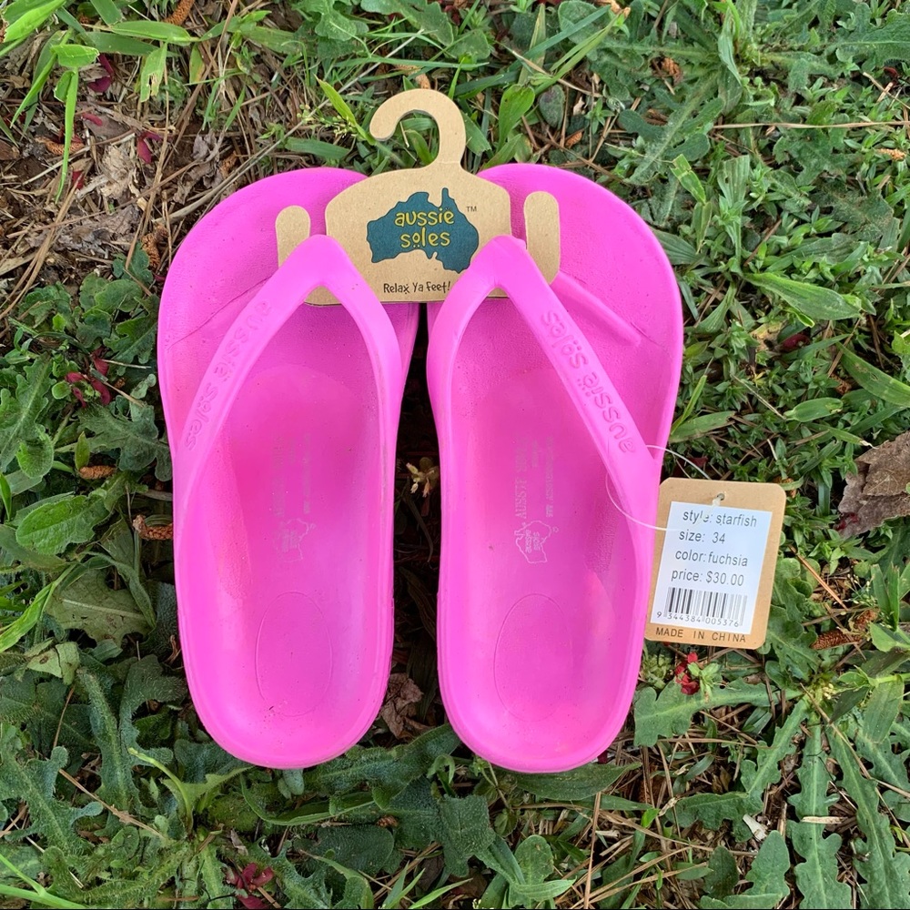 Aussie Soles Pink Starfish Flip Flops